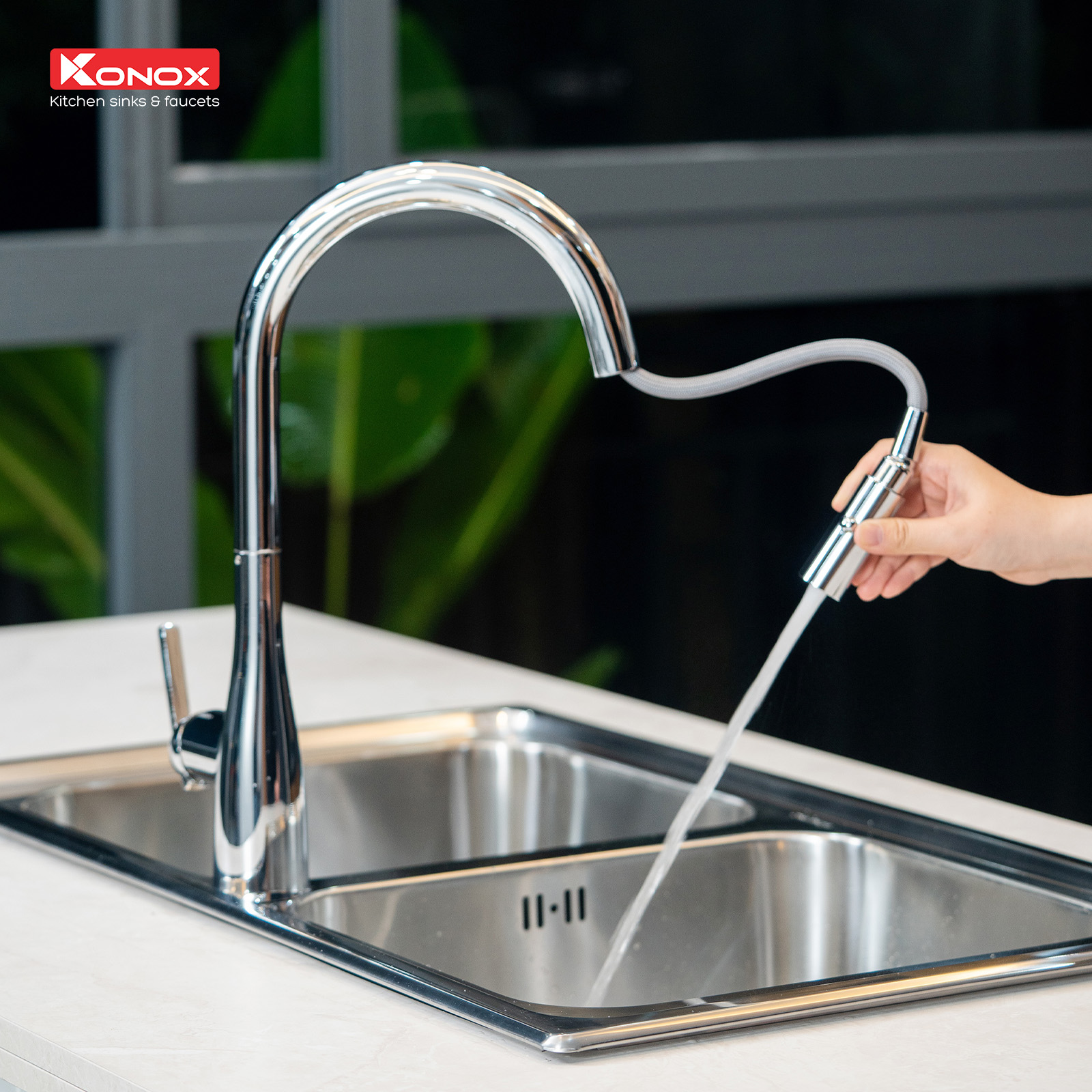 Vòi rửa bát dây rút Curva Chrome - ảnh 4
