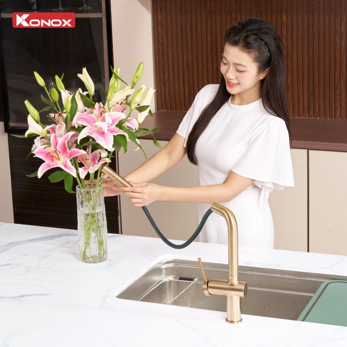 Vòi rửa bát dây rút Stream Smart Champagne - ảnh 6
